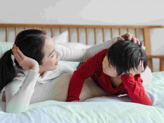 Hpw to have difficult conversations with your child scaled