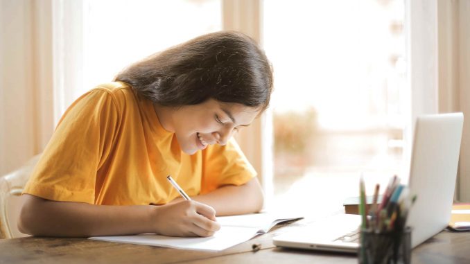 Setting up a Homework Station for Your Children